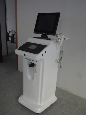 Machine faciale de l'oxygène tout-puissant multifonctionnel pour la bio peau de traction